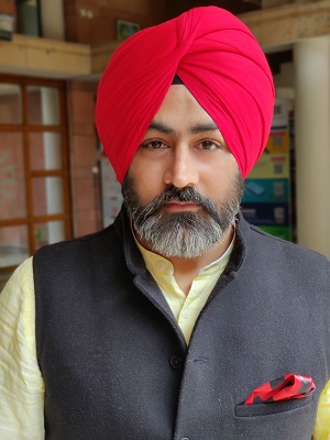  Mriginder Singh